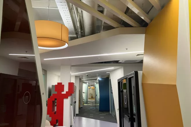 система увлажнения в офисе Яндекс